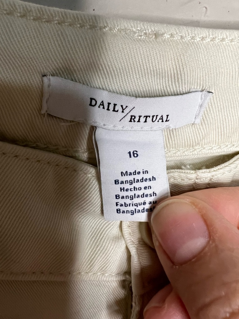 Daily Ritual Lyocell Cream Utility Flow Shorts - Picture 3 of 6